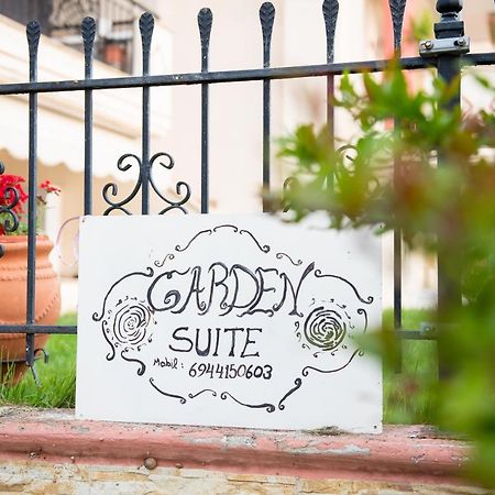 Garden Suite Néa Péramos Exterior foto