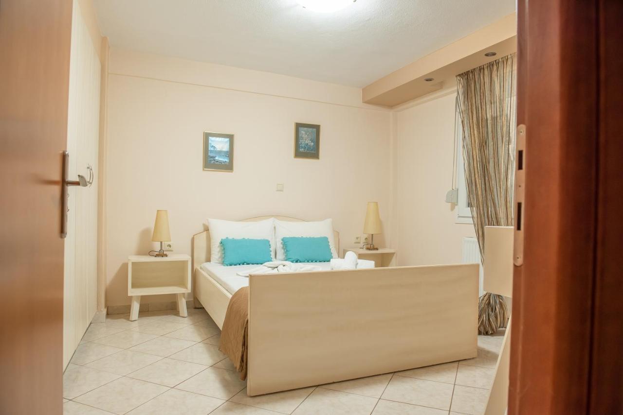 Garden Suite Néa Péramos Exterior foto